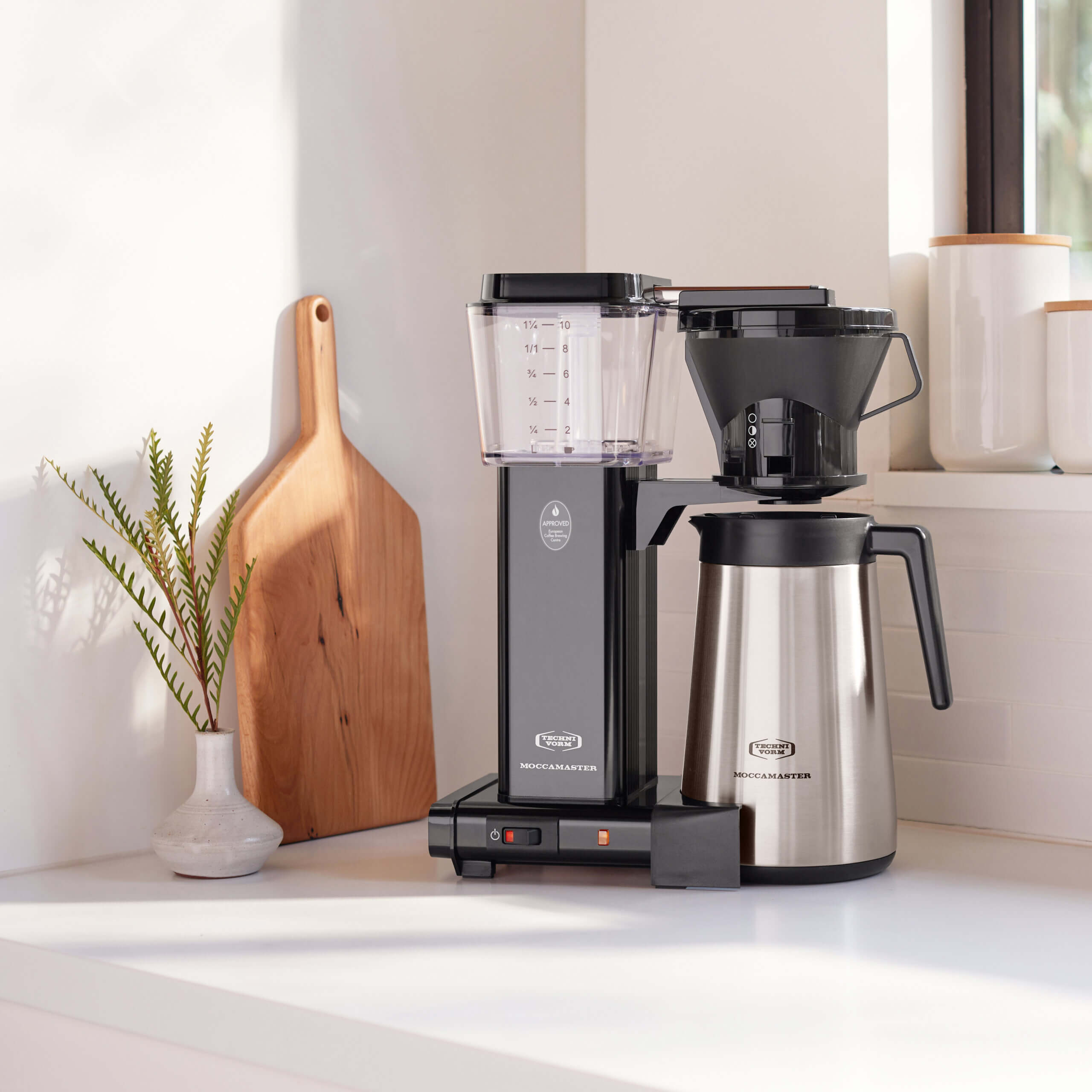 Moccamaster KBT (Thermal Carafe, Black)